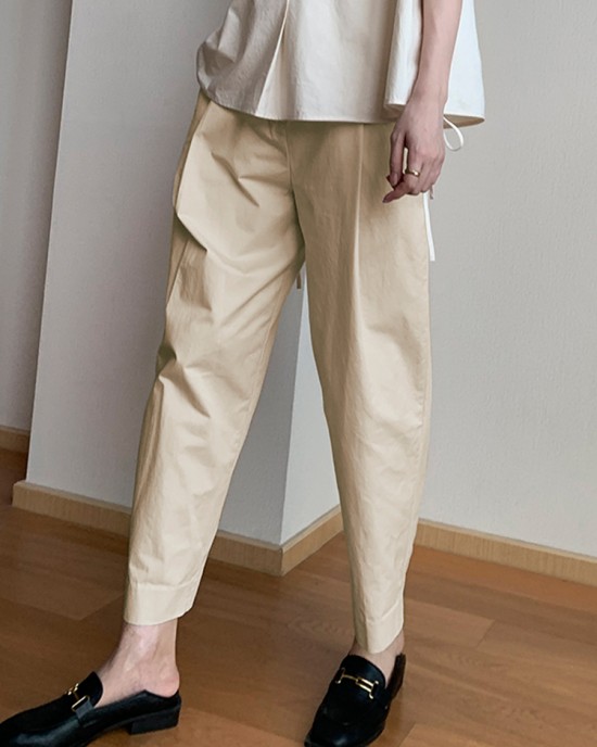 Women Solid Color Pleated Cotton Casual Cropped Pants With Pocket